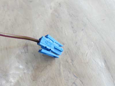 BMW 1 Pin 1 Wire Blue Connector Plug w/ Pigtail 13784622